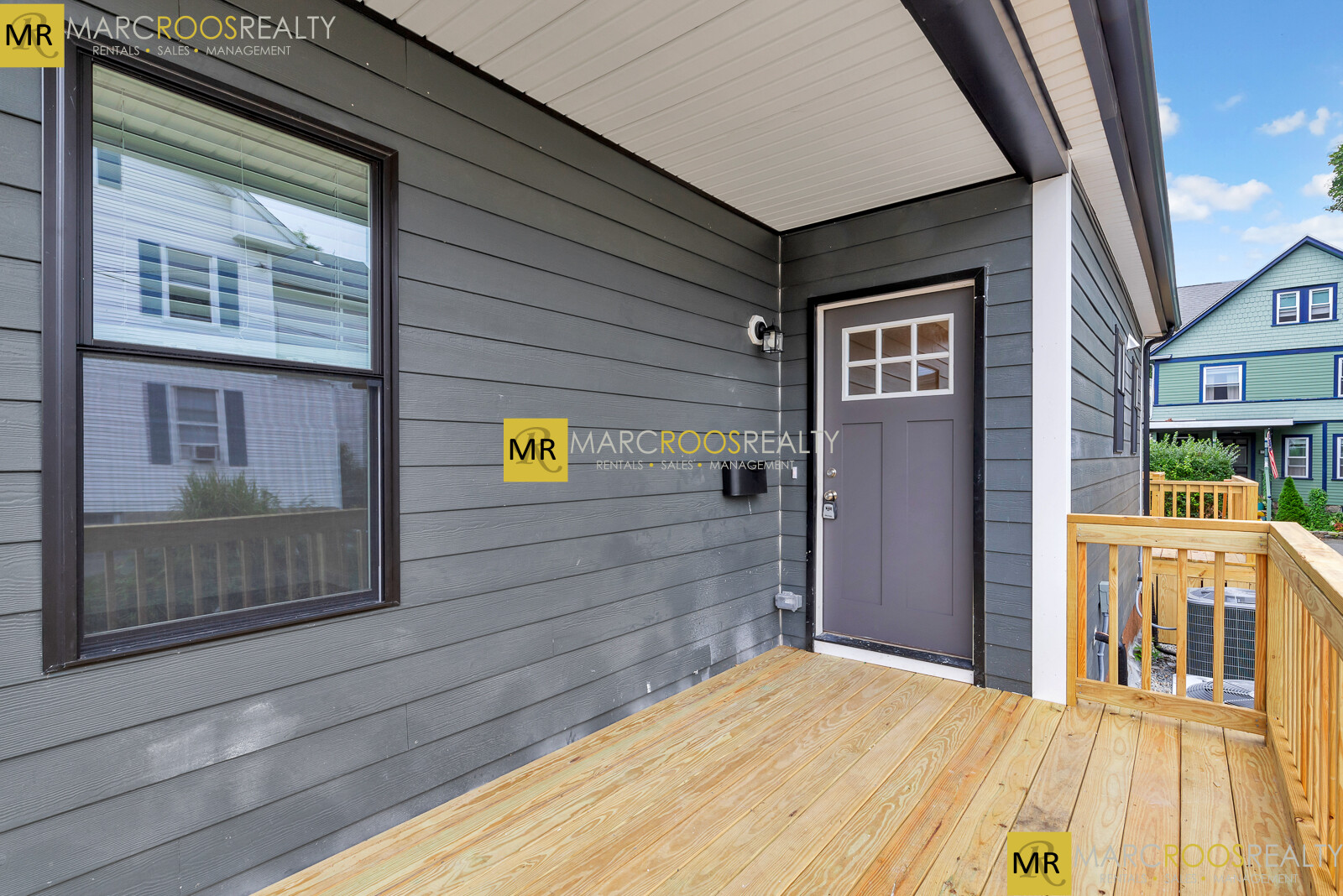 73 Lexington St, Waltham