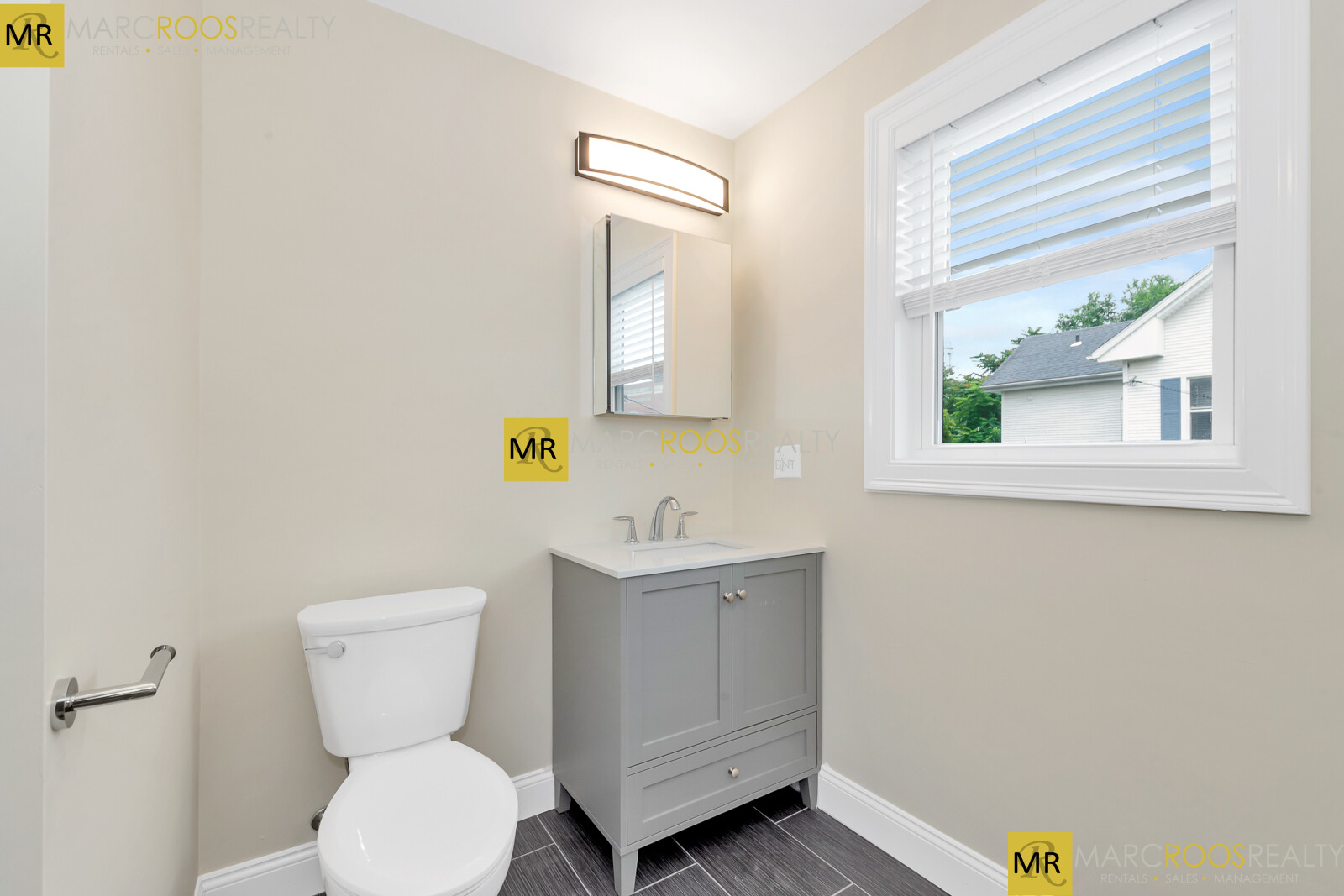 73 Lexington St, Waltham