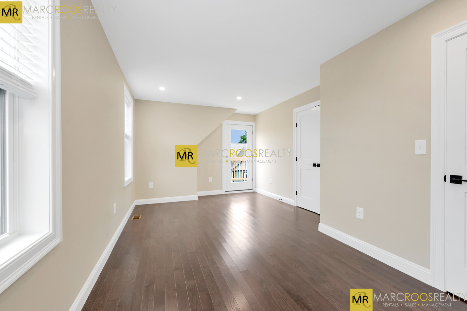 73 Lexington St, Waltham