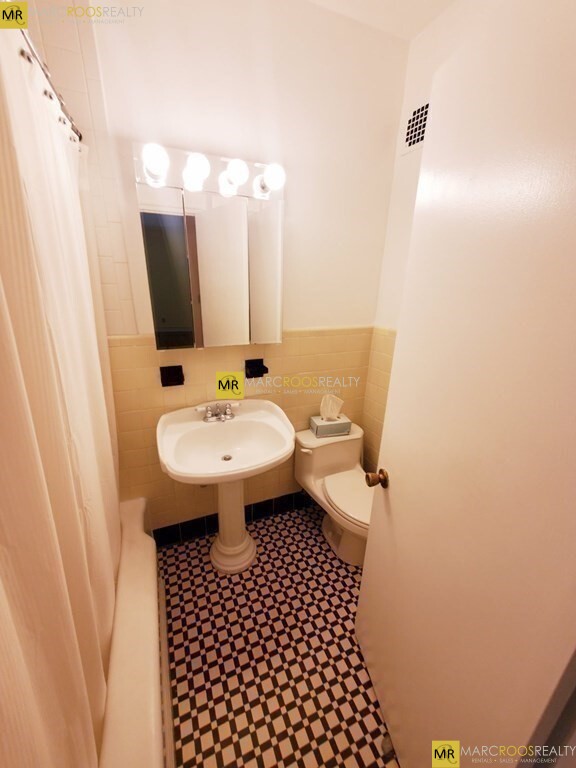Photo 12 of Washington St. Unit 19 [NO ADS]