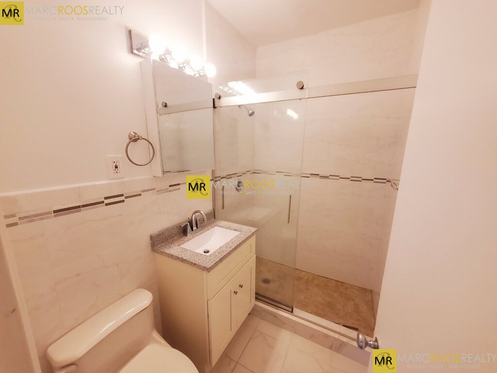 Photo 10 of Washington St. Unit 19 [NO ADS]