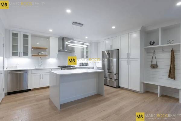 10 Belmont St, Newton Corner