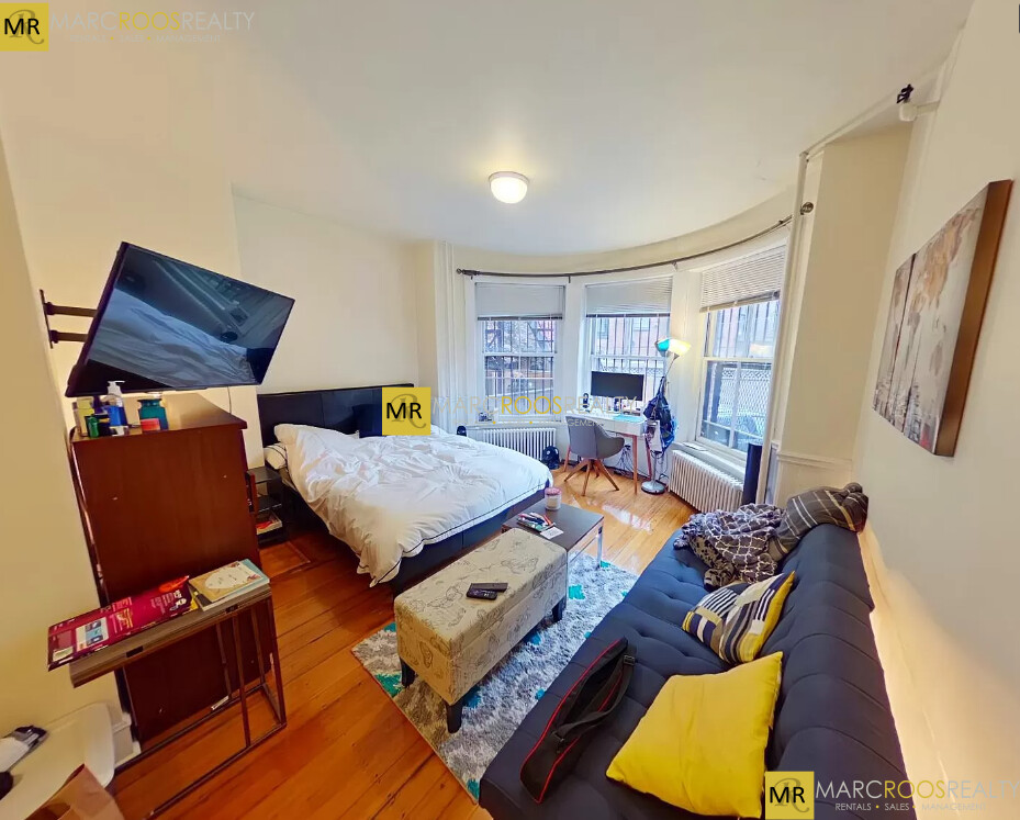 381 Commonwealth Ave, Back Bay