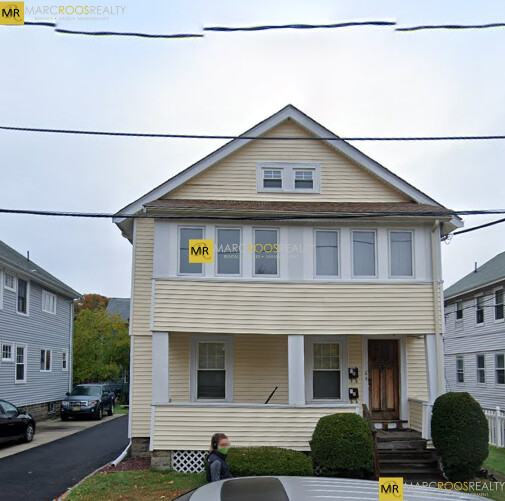 Photo 10 of Lyne Rd. Unit 2