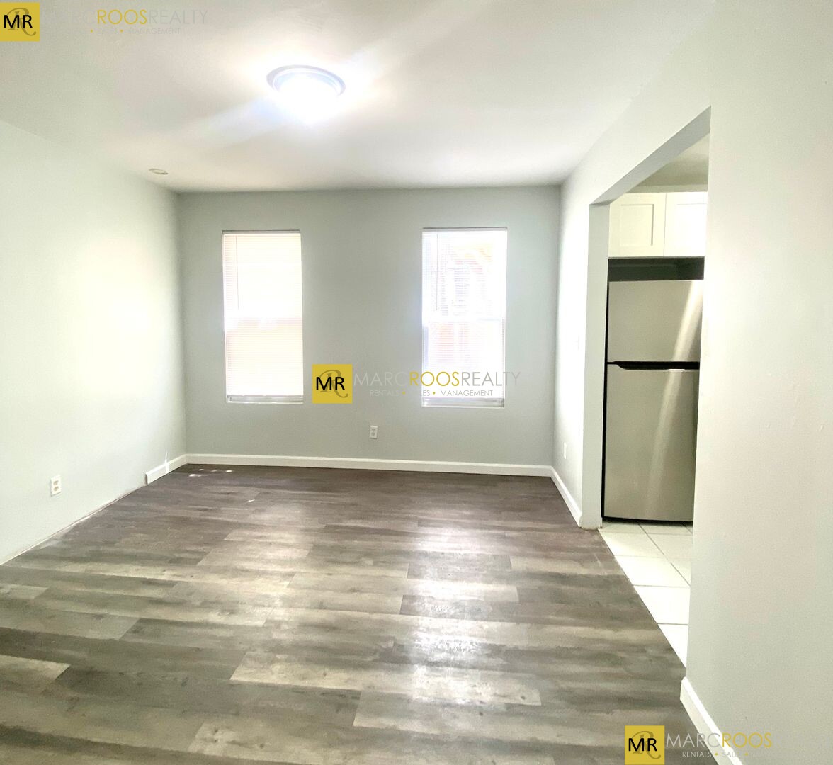 8 Cheever Ct, East Boston