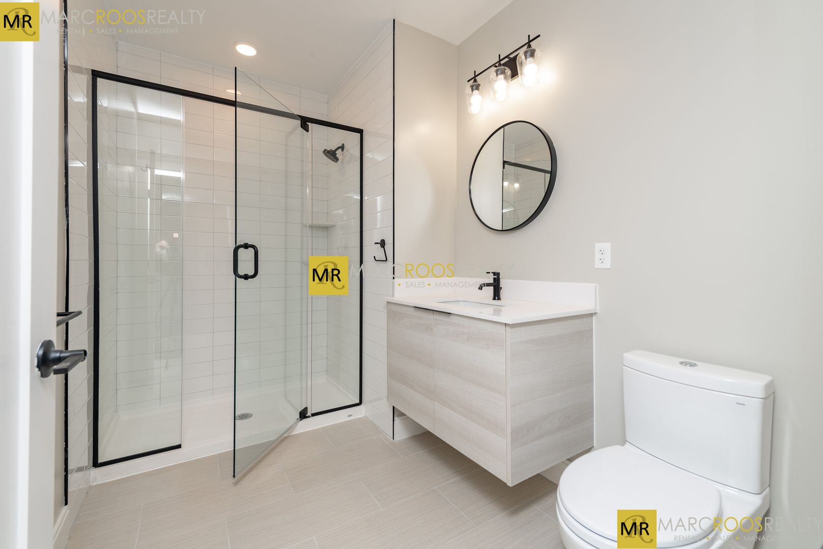 340 Bremen St, East Boston