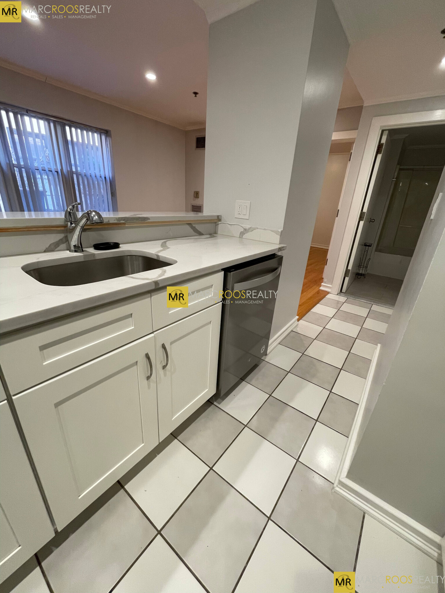 534 Commonwealth Ave, Fenway