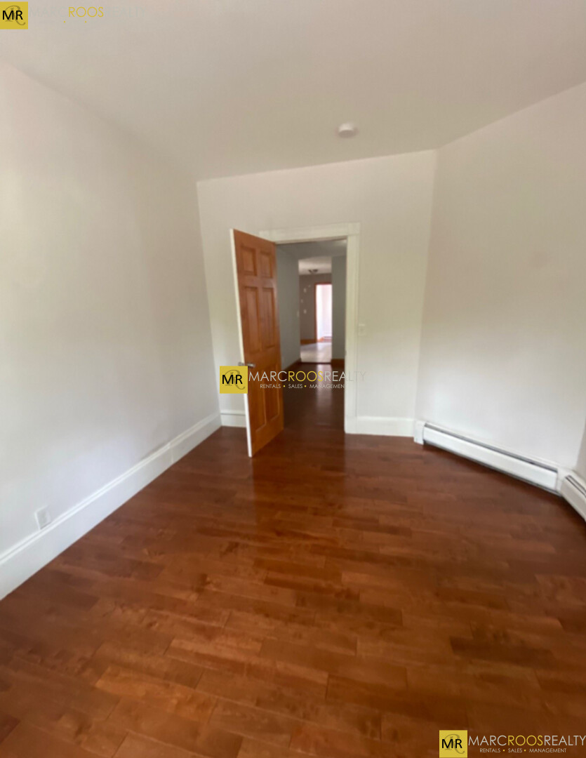 224 Chelsea St, East Boston