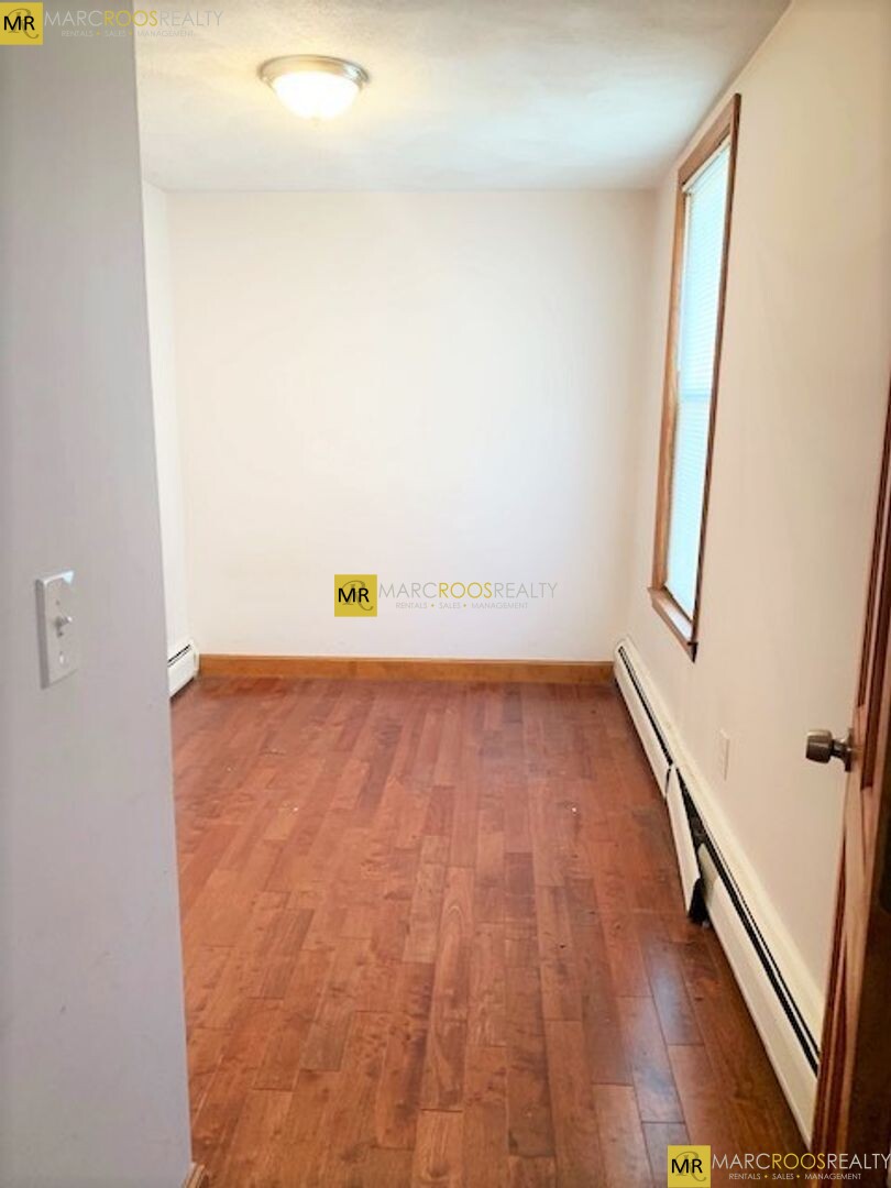 224 Chelsea St, East Boston