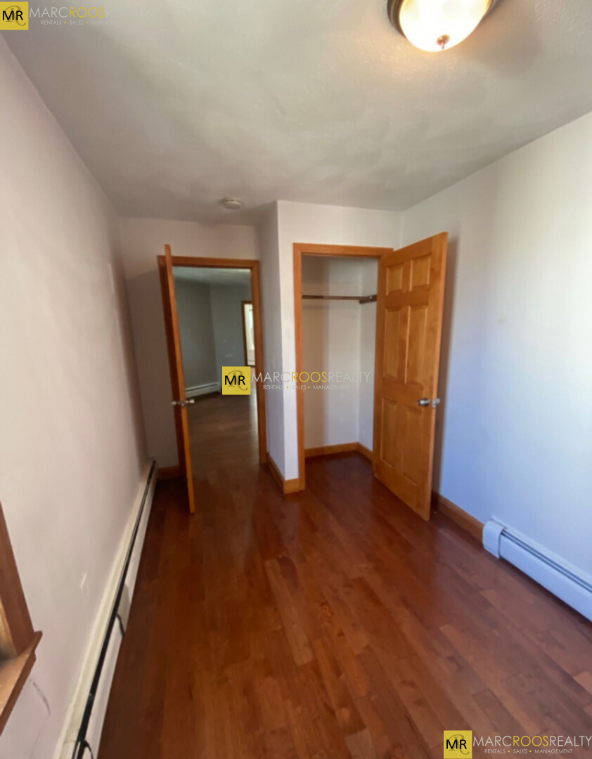 224 Chelsea St, East Boston