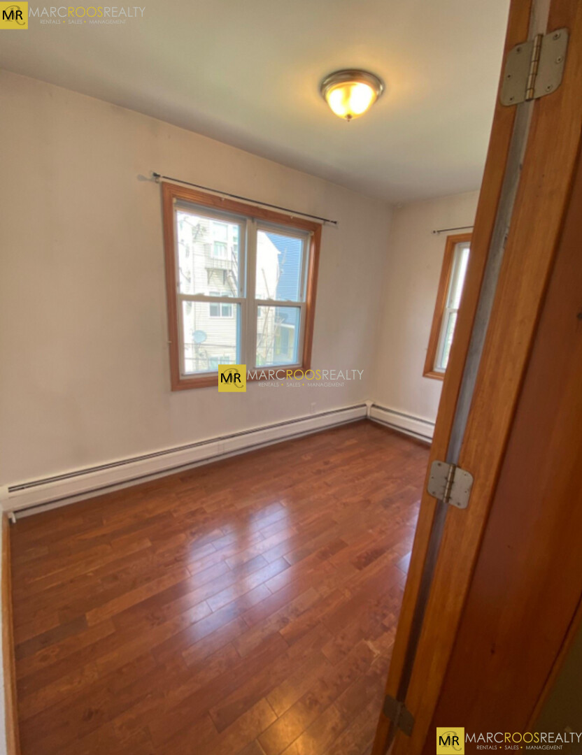 224 Chelsea St, East Boston