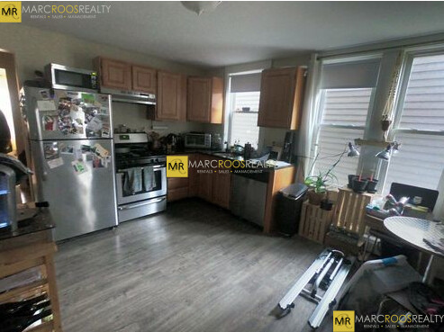 66 Middle St, South Boston