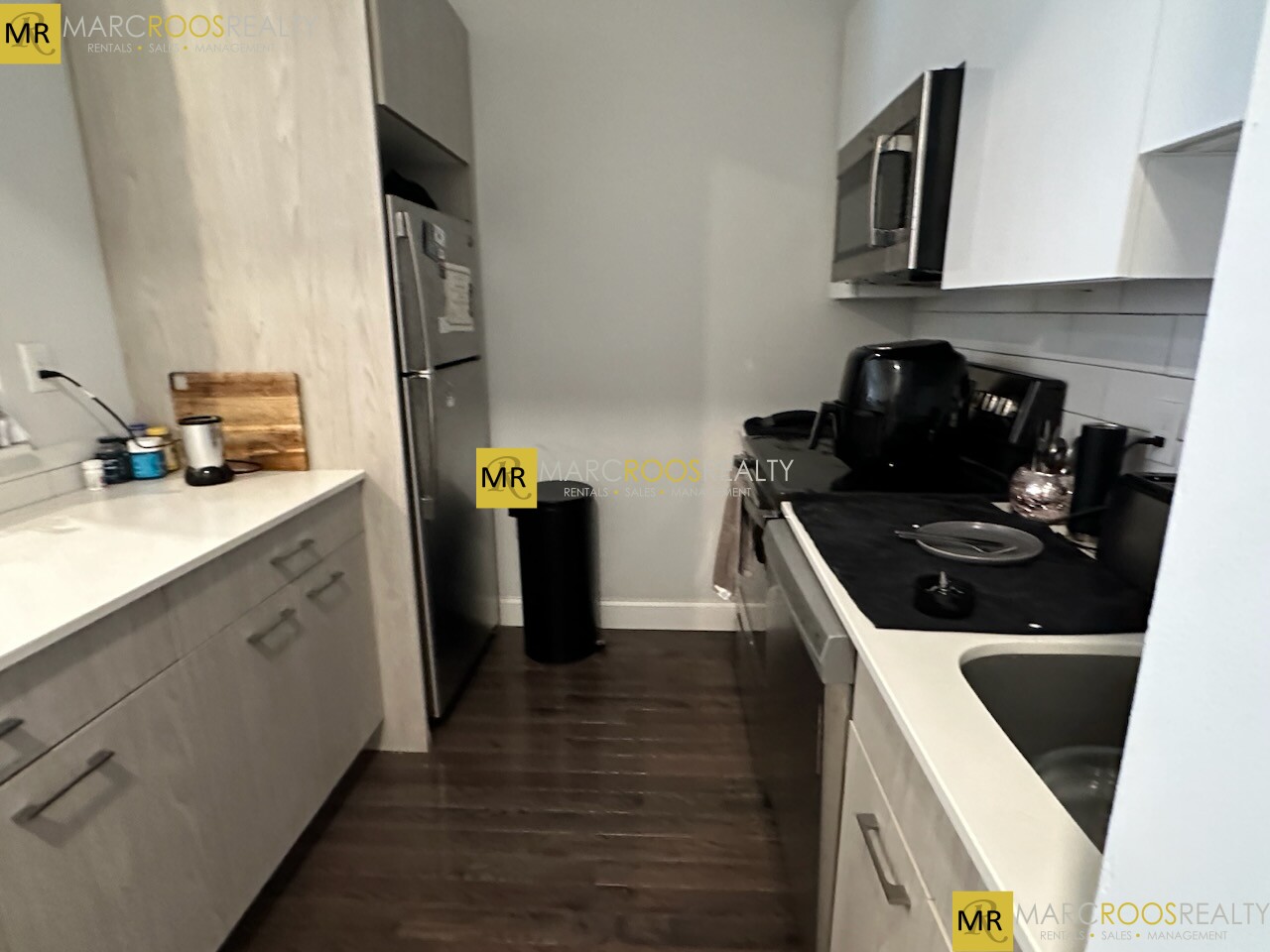 Photo 2 of 55 Queensberry St. Unit 4