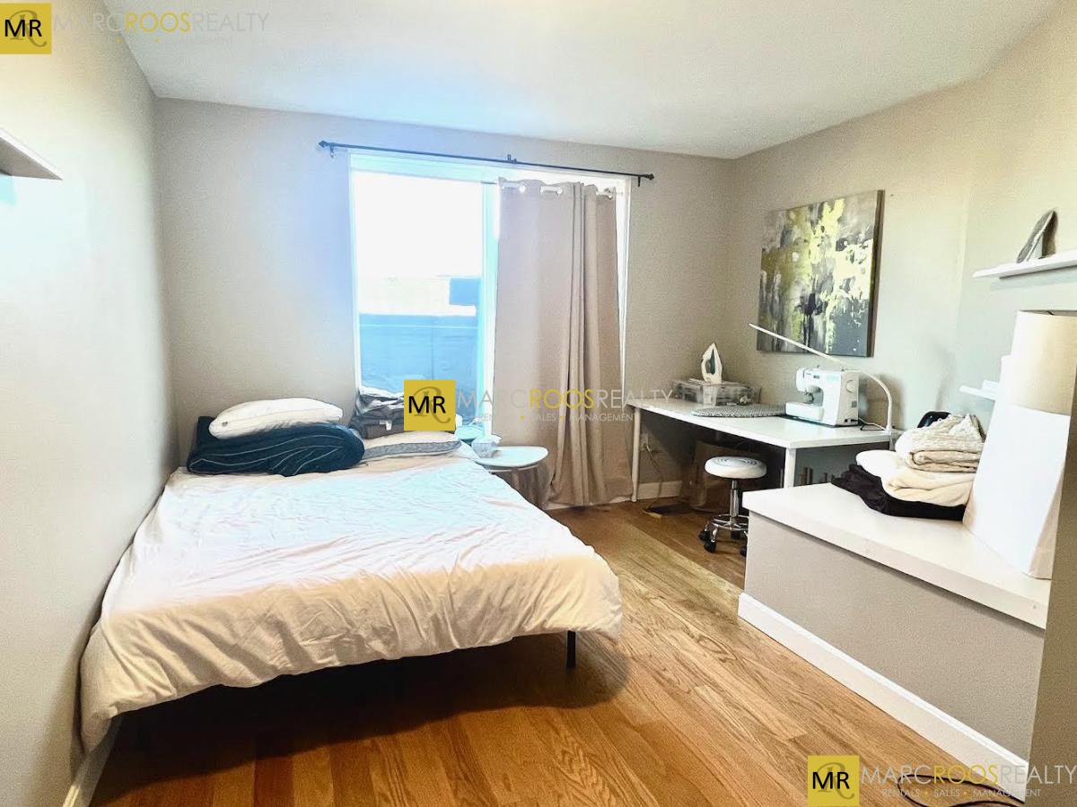 99 Gove St, East Boston