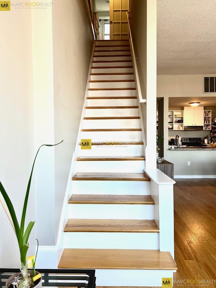 99 Gove St, East Boston