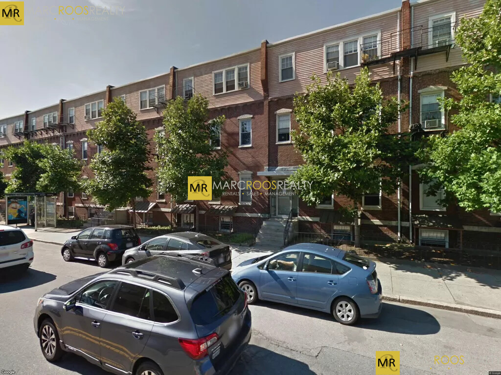 176 North Beacon St, Brighton