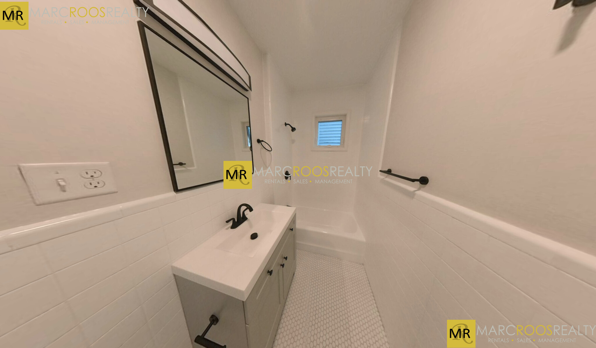 38 Calvin St, Ward Two