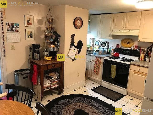 68 Greenough St, West Newton