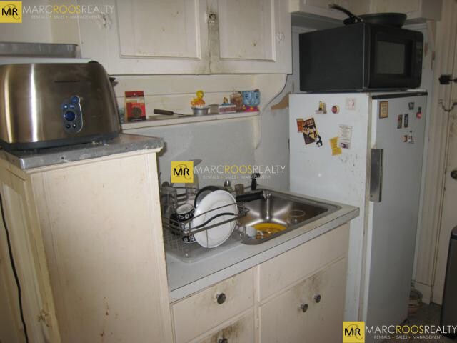 1949 Commonwealth Ave, Brighton