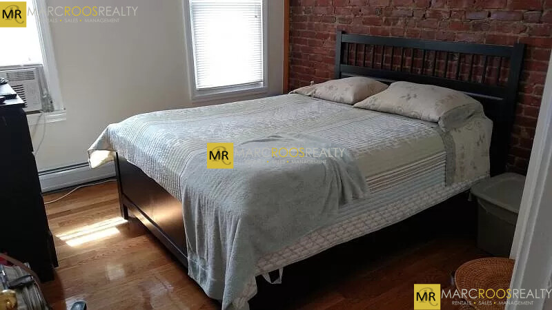 14 Leverett St, Boylston Street