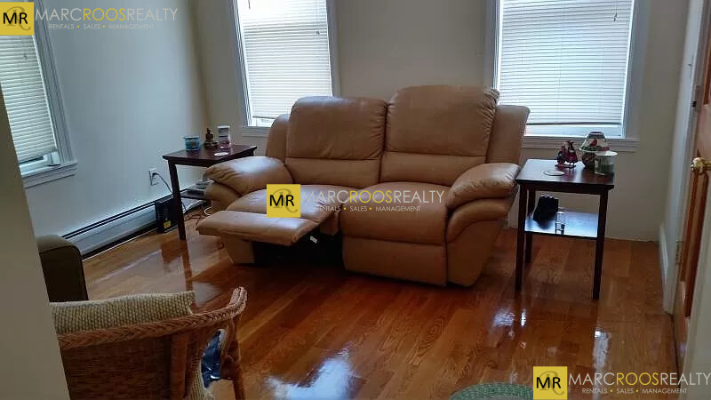 14 Leverett St, Boylston Street