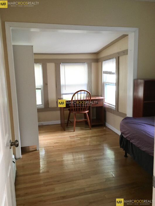 39 Adrian St, Ward Two