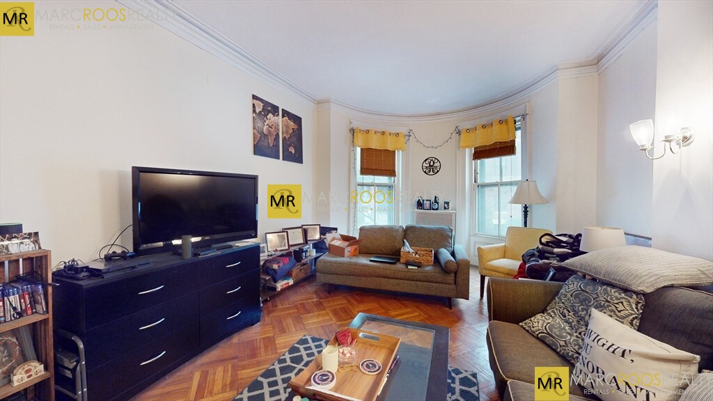 6 Brimmer St, Beacon Hill