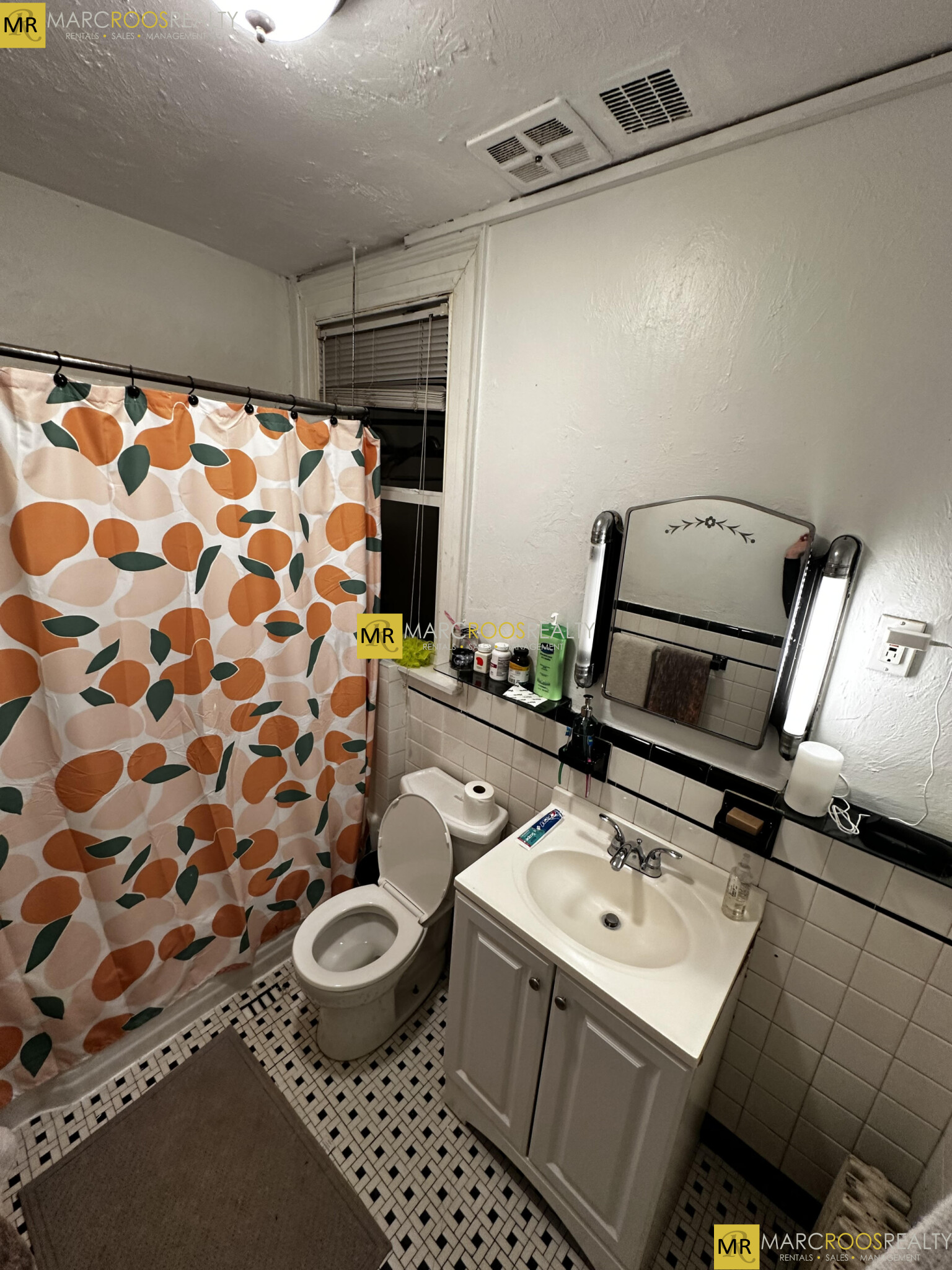 454 Beacon St, Back Bay