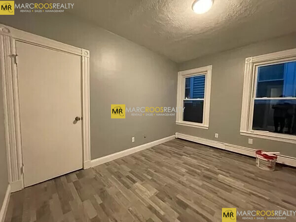 819 East 2nd St, South Boston