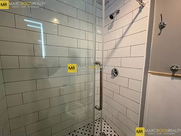 819 East 2nd St, South Boston