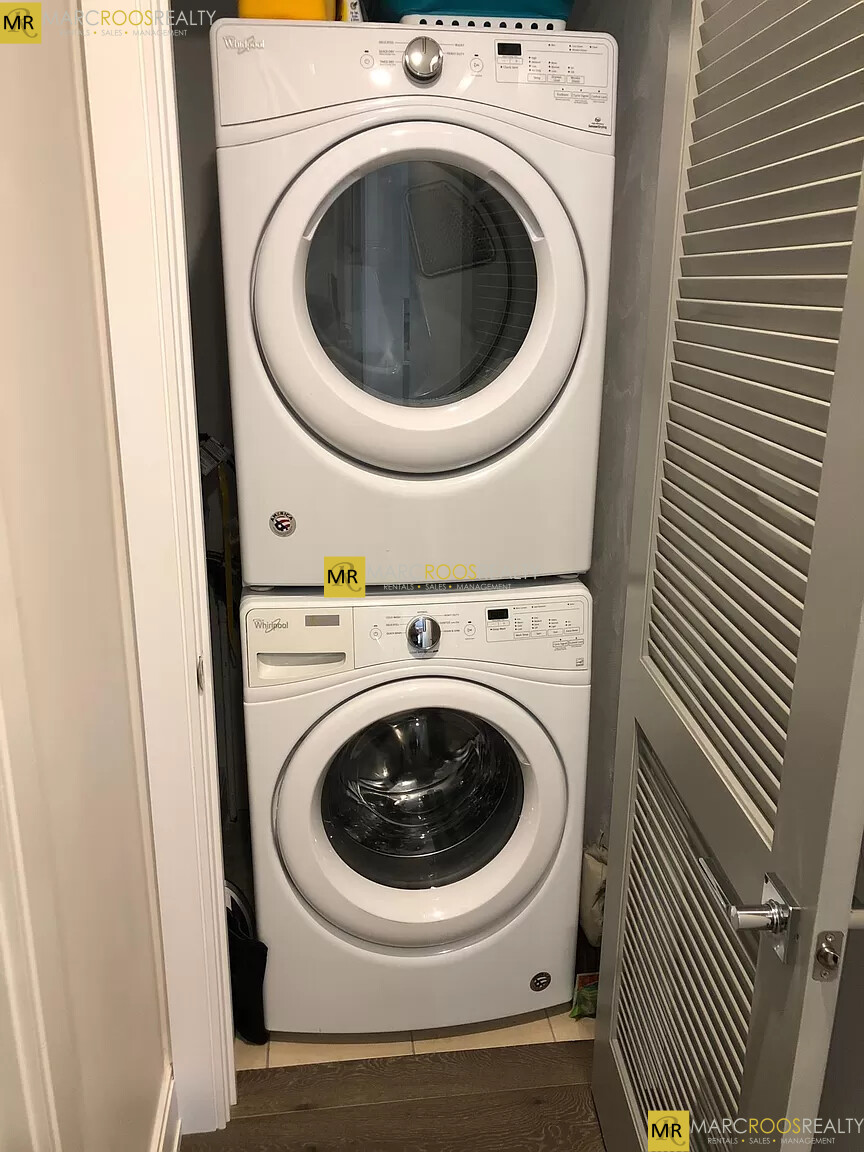 7 Baker Ct, Dorchester