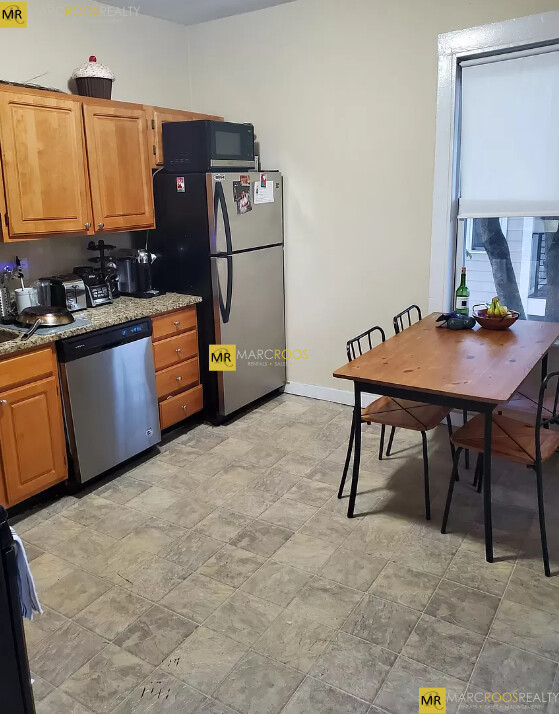 857 East 1st St, South Boston