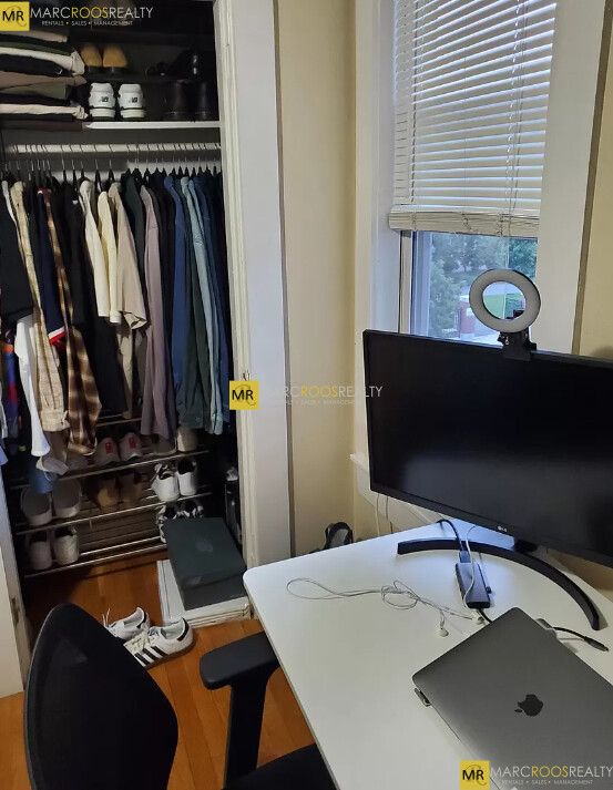 857 East 1st St, South Boston