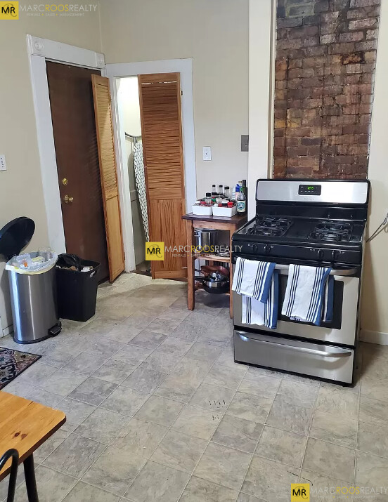 857 East 1st St, South Boston