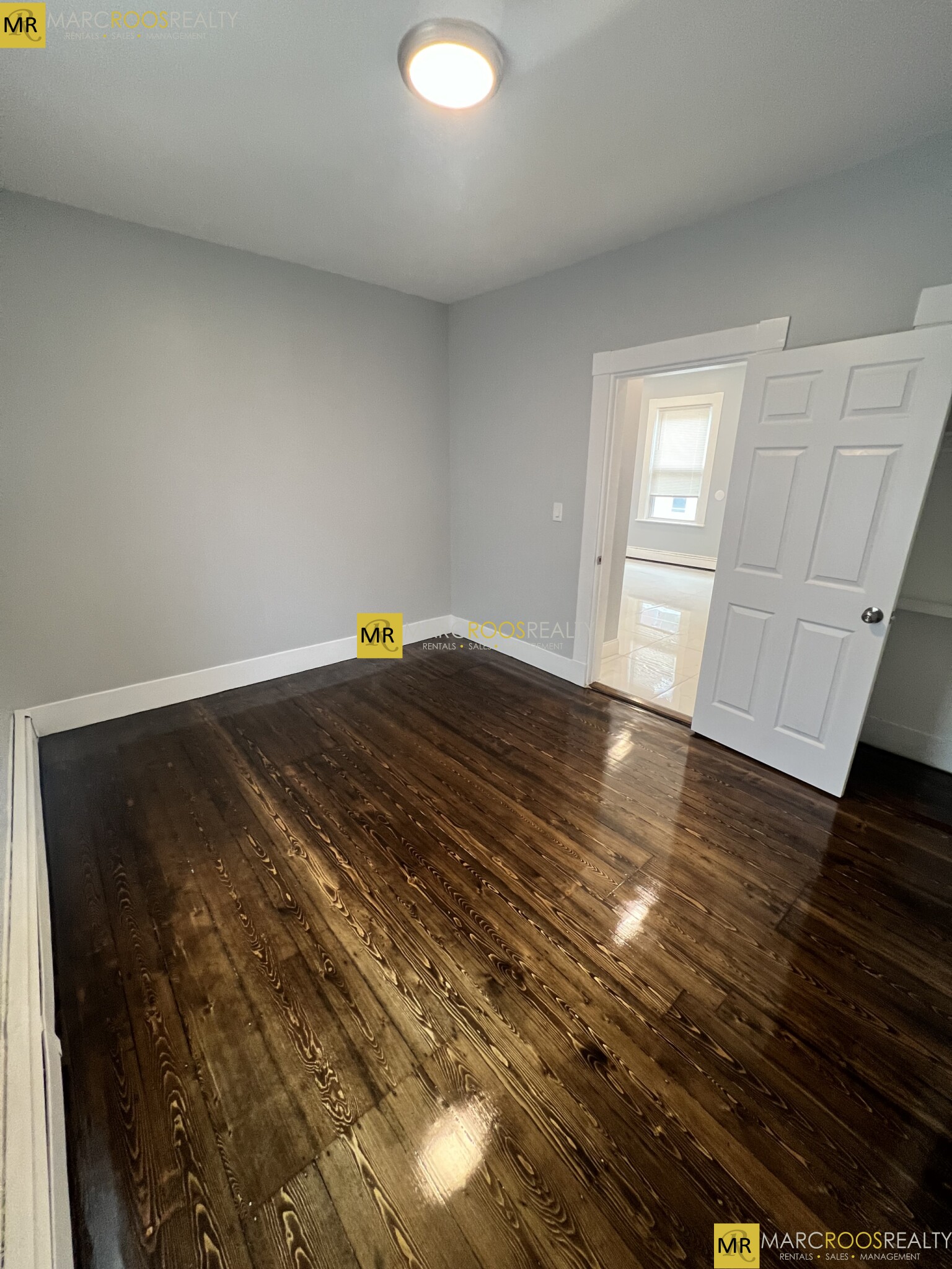 507 Green St, Riverside