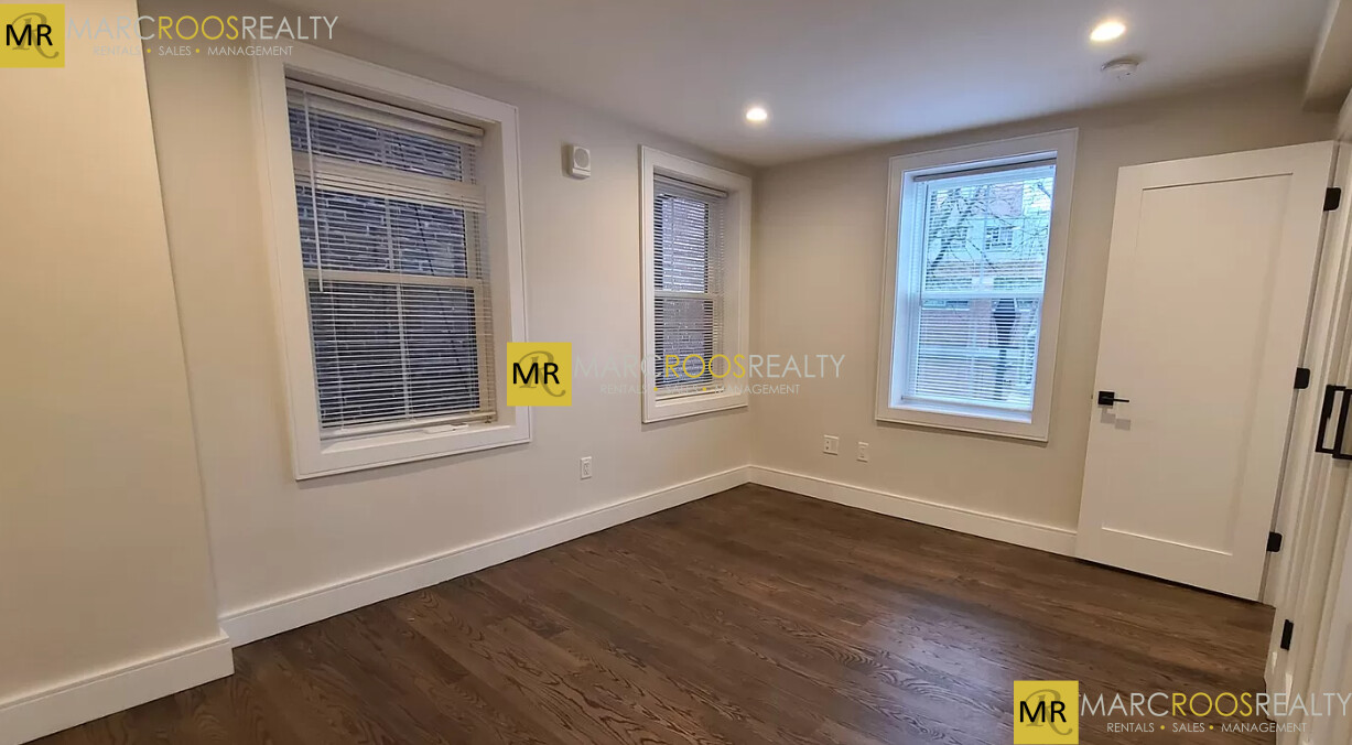 366 Hanover St, North End