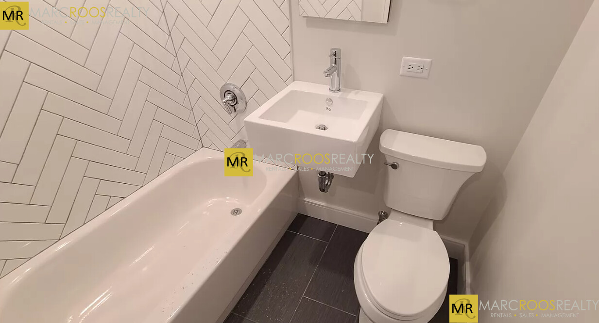 366 Hanover St, North End