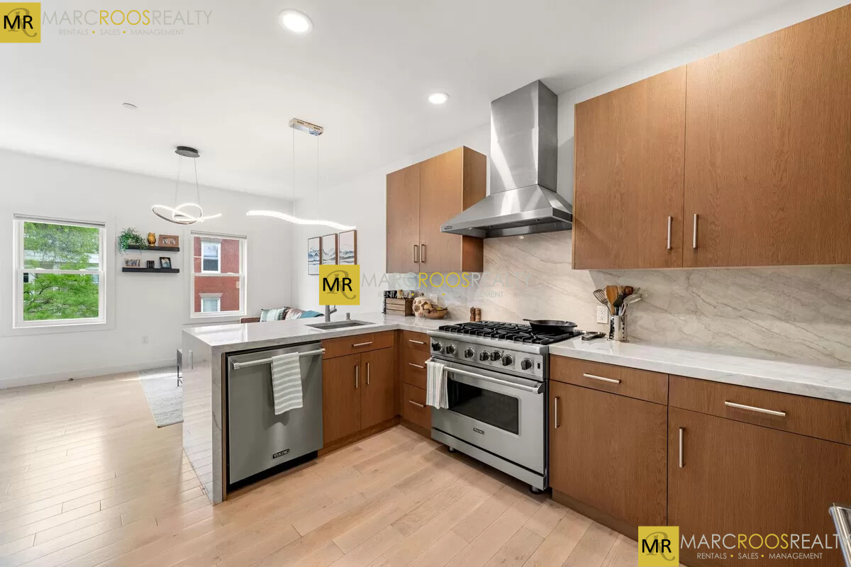 187 London St, East Boston