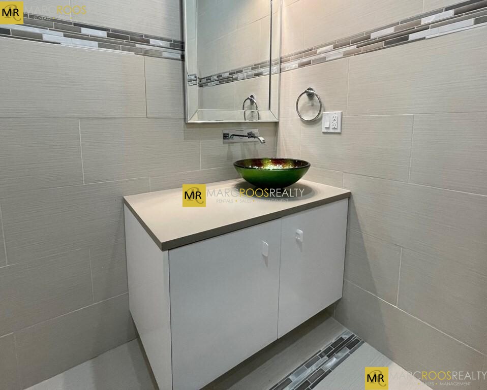 187 London St, East Boston