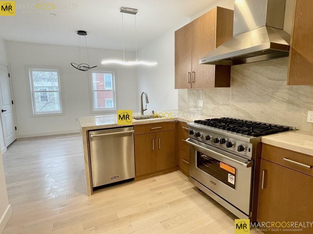 187 London St, East Boston