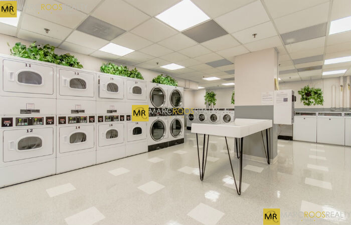 2 Hawthorne Pl, West End