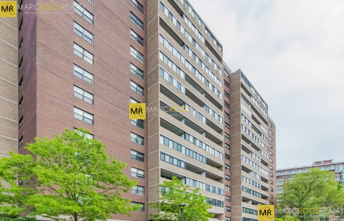 2 Hawthorne Pl, West End