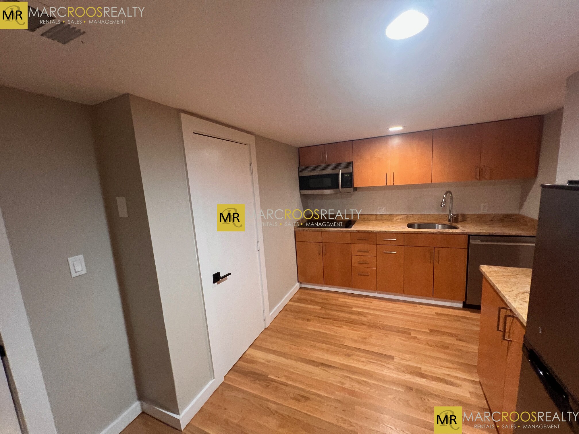 Photo 2 of Maverick Sq. Unit 101