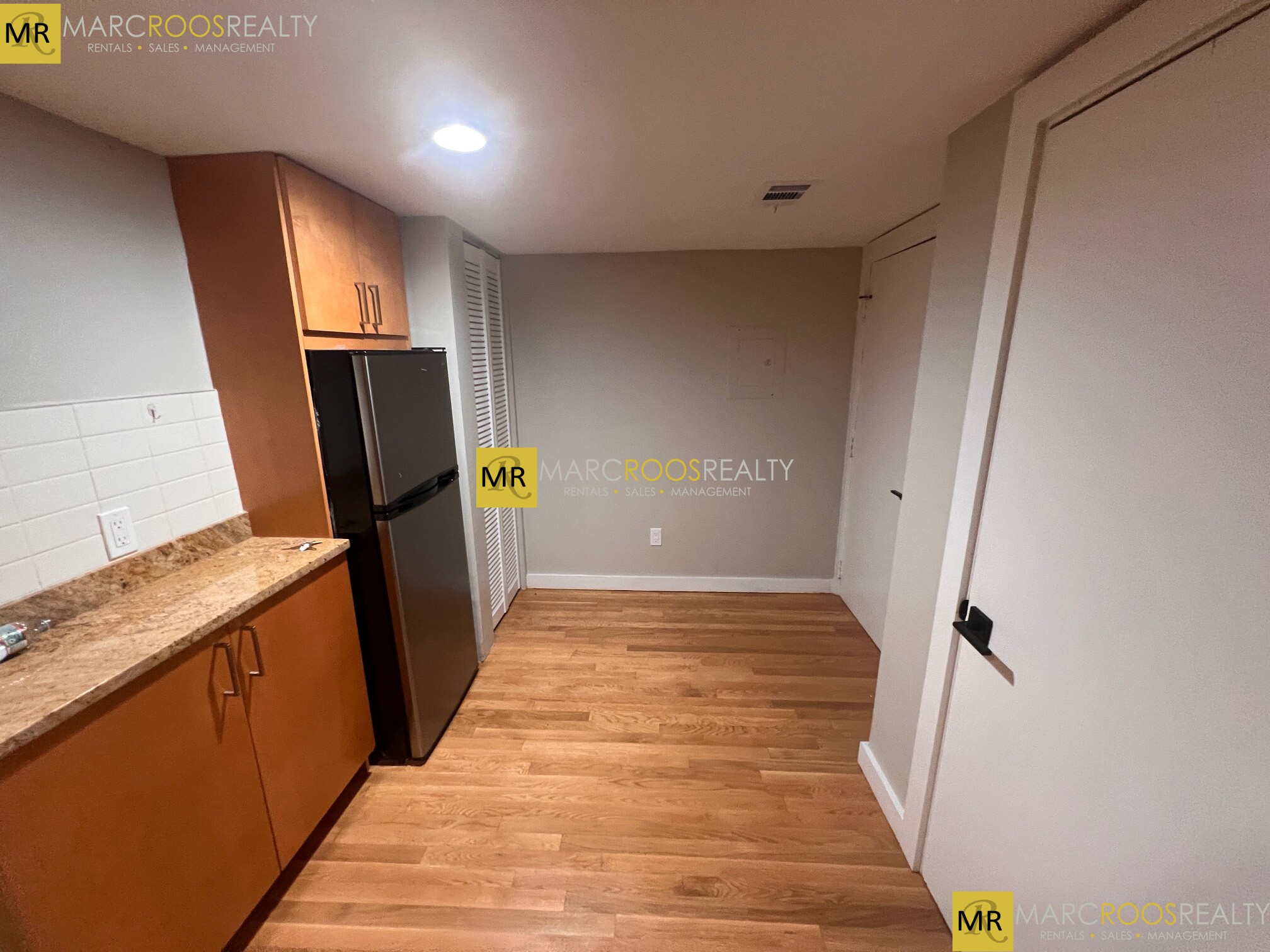 Photo 7 of Maverick Sq. Unit 101