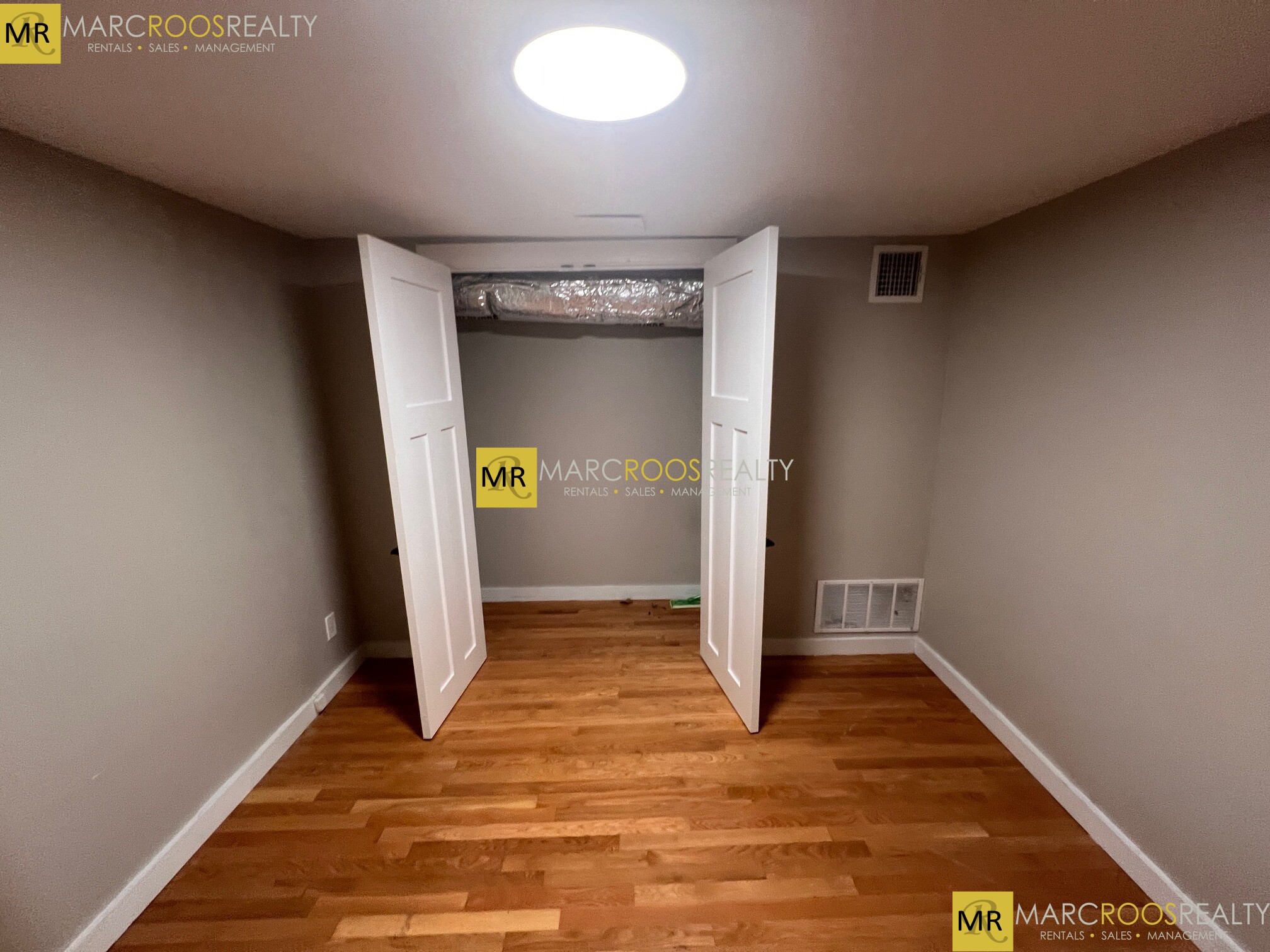 Photo 12 of Maverick Sq. Unit 101