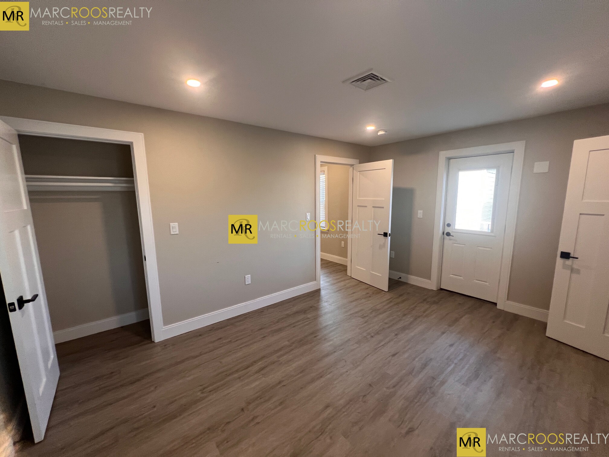 Photo 15 of Maverick Sq. Unit 302