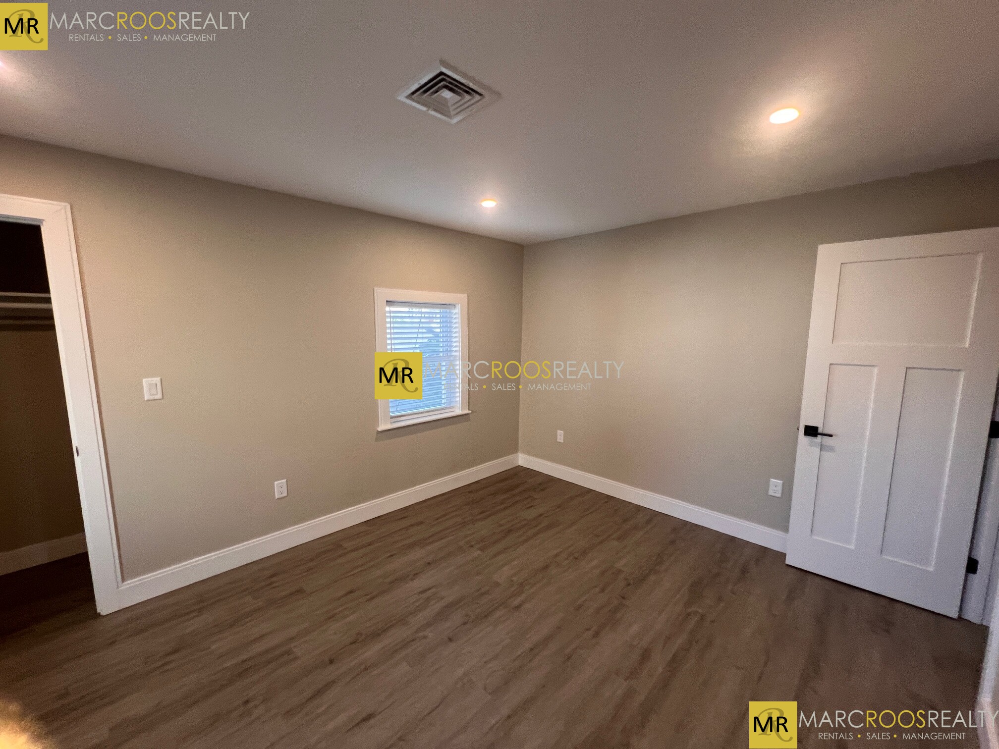 Photo 13 of Maverick Sq. Unit 302