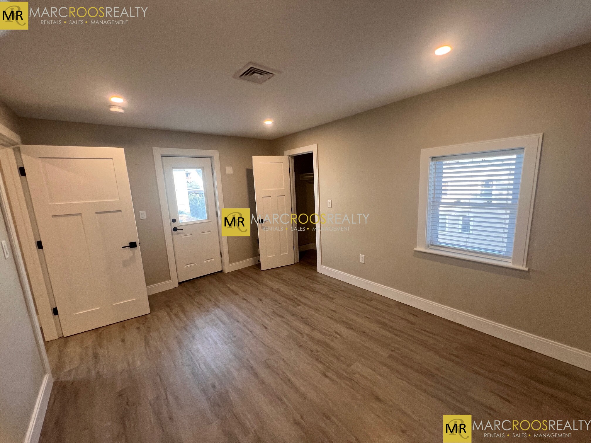 Photo 14 of Maverick Sq. Unit 302