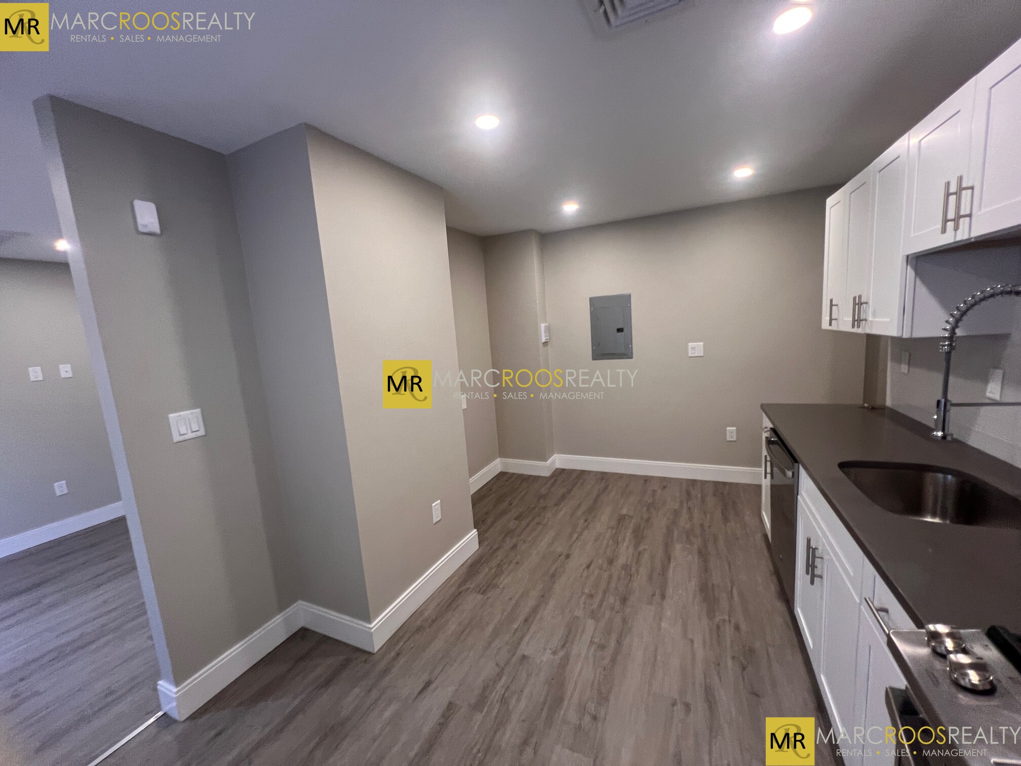 Photo 5 of Maverick Sq. Unit 302