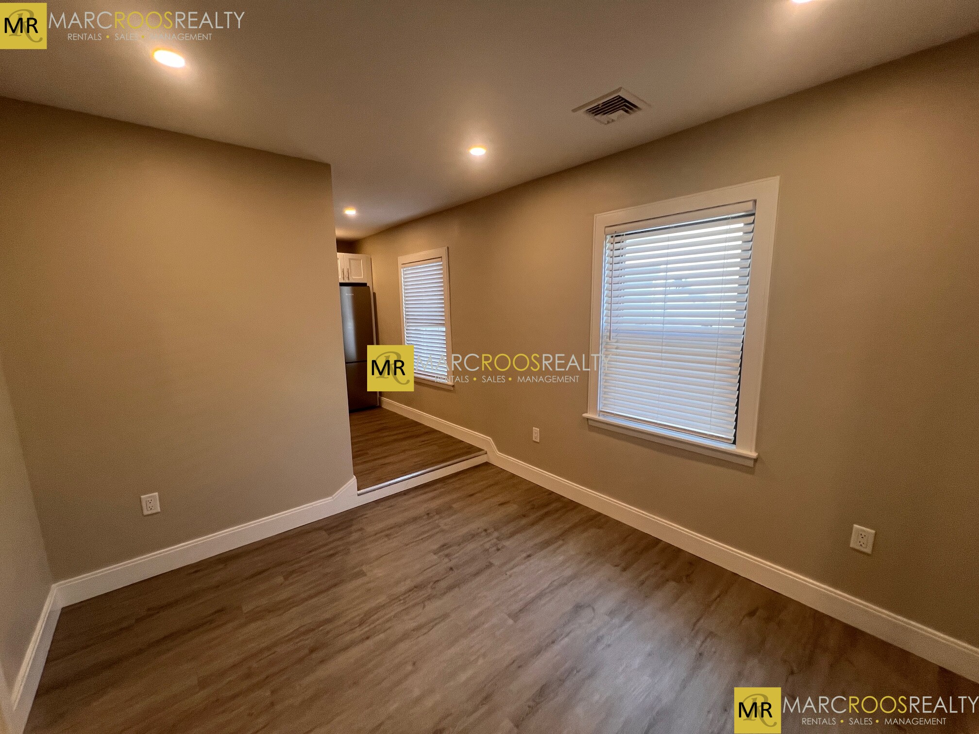 Photo 9 of Maverick Sq. Unit 302